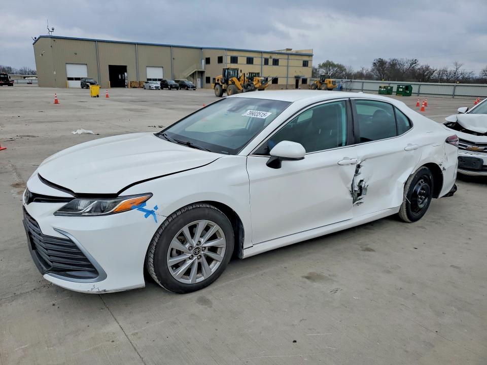 2021 TOYOTA CAMRY — VIN 4T1C11AK7MU600735