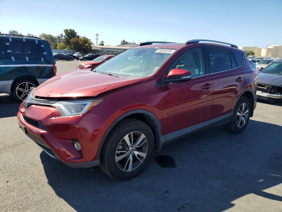 2018 TOYOTA RAV4 — VIN JTMWFREV1JD112060