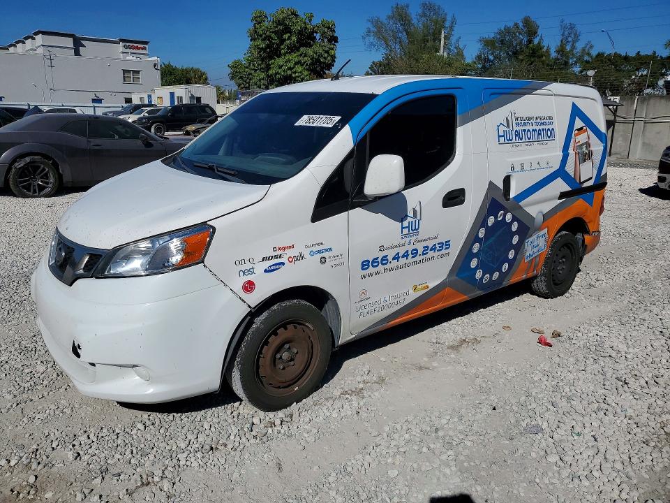 2017 NISSAN NV200 — VIN 3N6CM0KN1HK693964