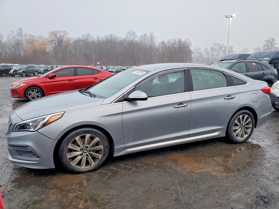 2015 HYUNDAI SONATA — VIN 5NPE34AF9FH102819