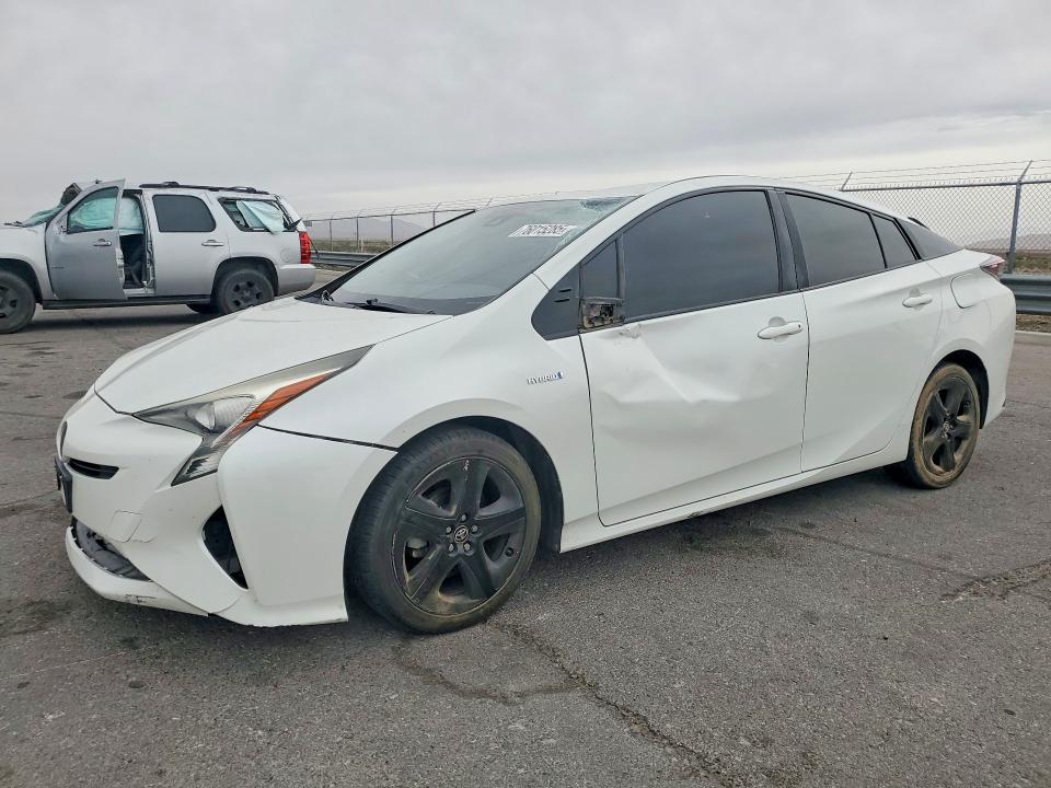 2016 TOYOTA PRIUS — VIN JTDKARFU0G3009018