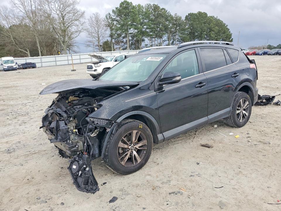 2018 TOYOTA RAV4 — VIN 2T3WFREV5JW451567