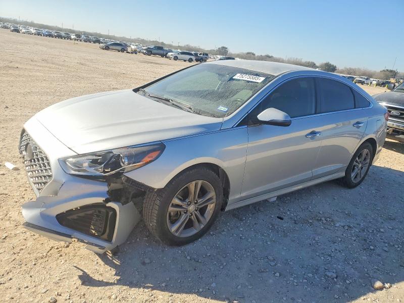 5NPE34AF0KH818275