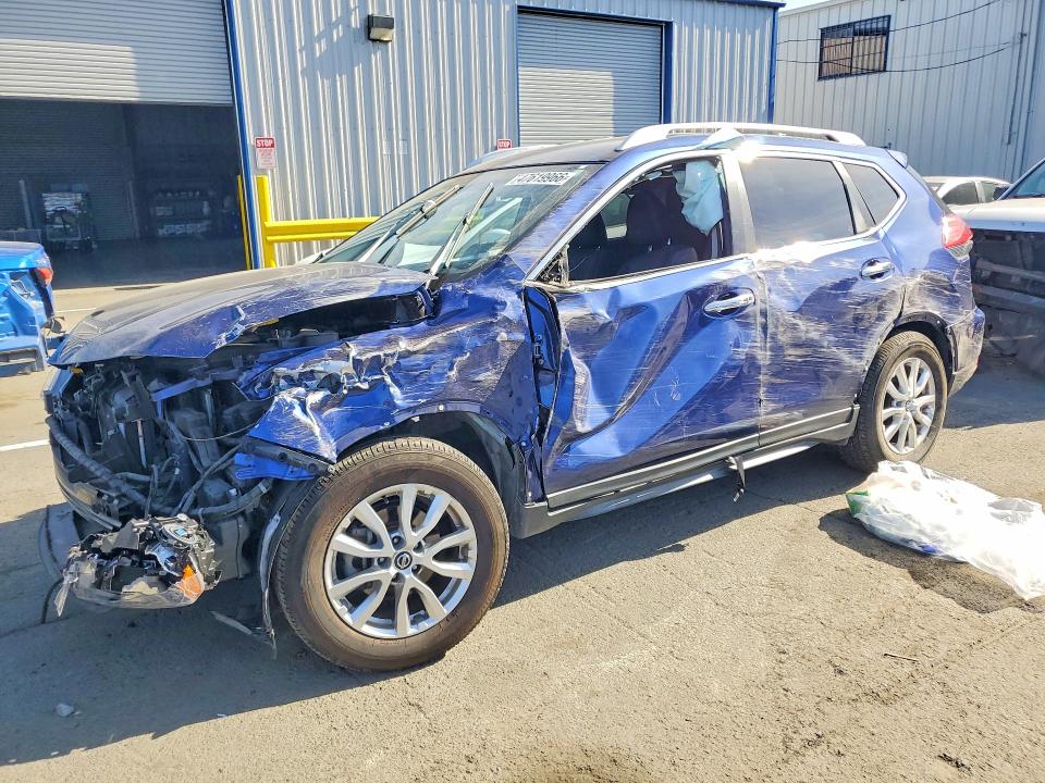 2017 NISSAN ROGUE — VIN JN8AT2MV7HW026069