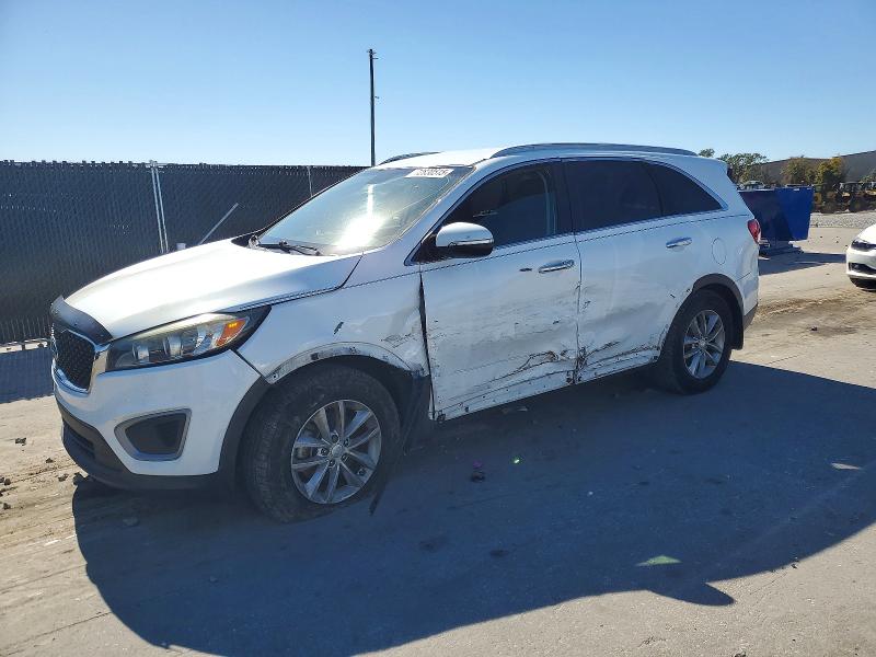 2016 KIA SORENTO LX — VIN 5XYPG4A3XGG042836