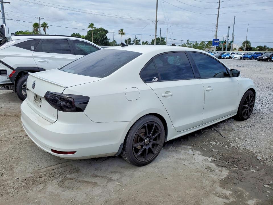 3VWD17AJ1GM391016