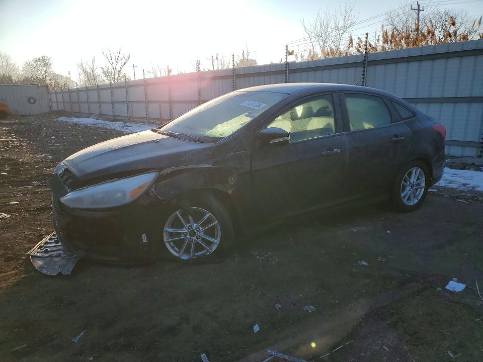 2015 FORD FOCUS — VIN 1FADP3F2XFL366696