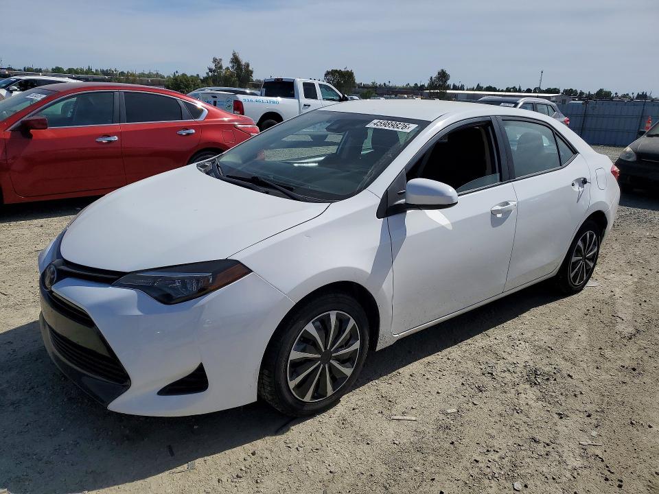 2017 TOYOTA COROLLA — VIN 5YFBURHE3HP690569