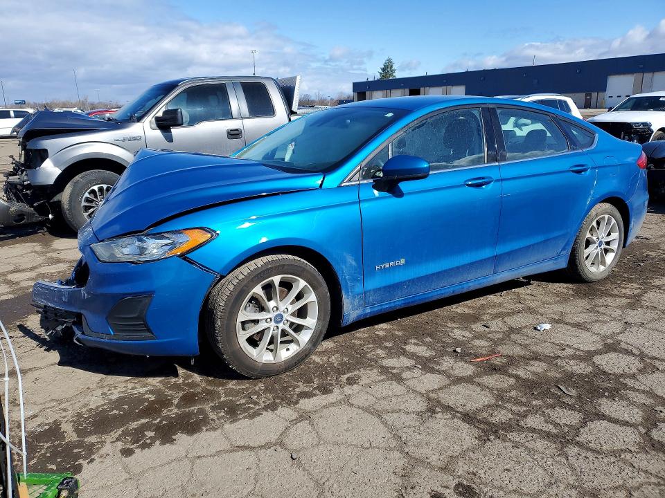 2019 FORD FUSION — VIN 3FA6P0LU3KR197131