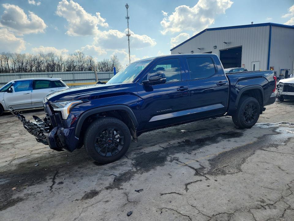 2025 TOYOTA TUNDRA — VIN 5TFWA5DB4SX326300