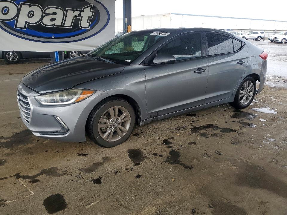 2017 HYUNDAI ELANTRA — VIN KMHD84LF2HU395946
