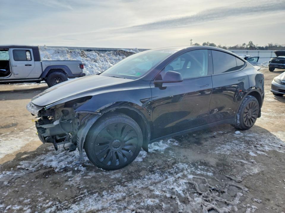 2021 TESLA MODEL Y — VIN 5YJYGDEE2MF253726