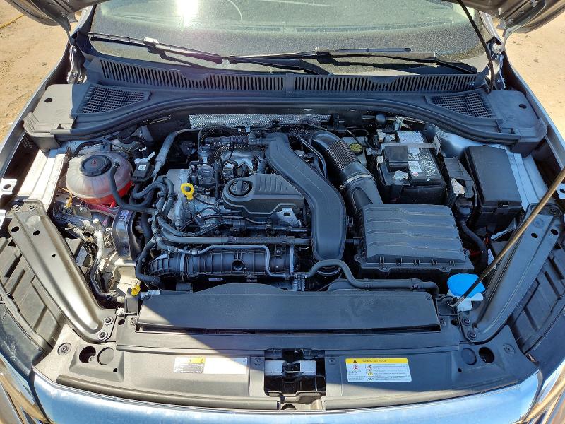 3VW7M7BU5RM019615