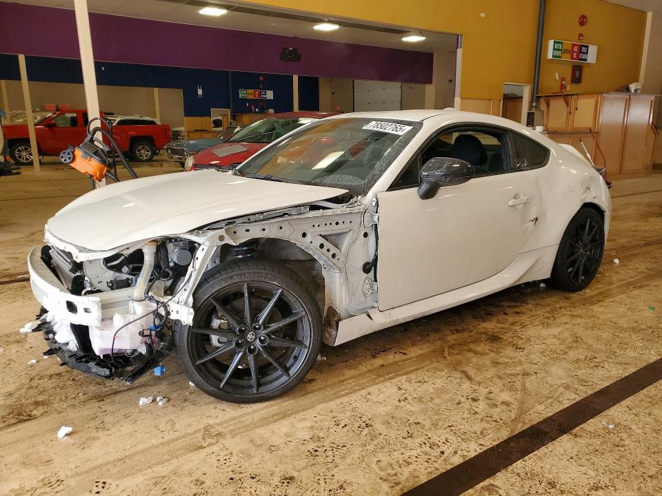 JF1ZNBE15R9755780