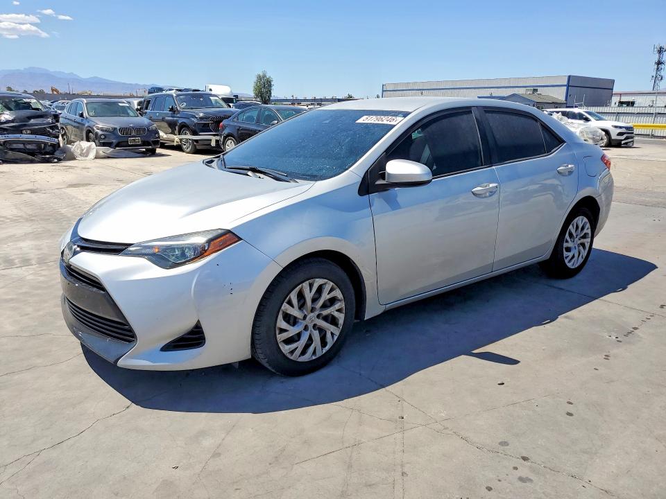 2018 TOYOTA COROLLA — VIN 5YFBURHE0JP797682