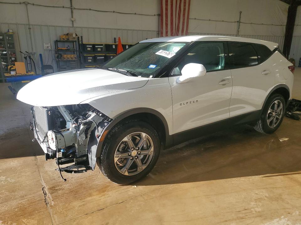 2026 CHEVROLET BLAZER — VIN 3GNKBCR40TS152696