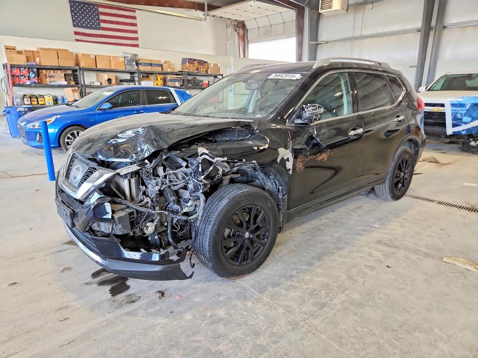 2017 NISSAN ROGUE — VIN KNMAT2MV1HP618475