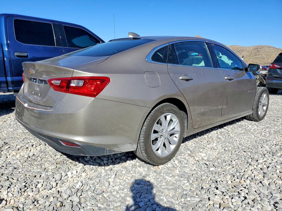 1G1ZD5ST5RF139205