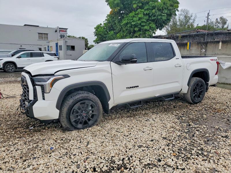 5TFWA5DBXTX352465