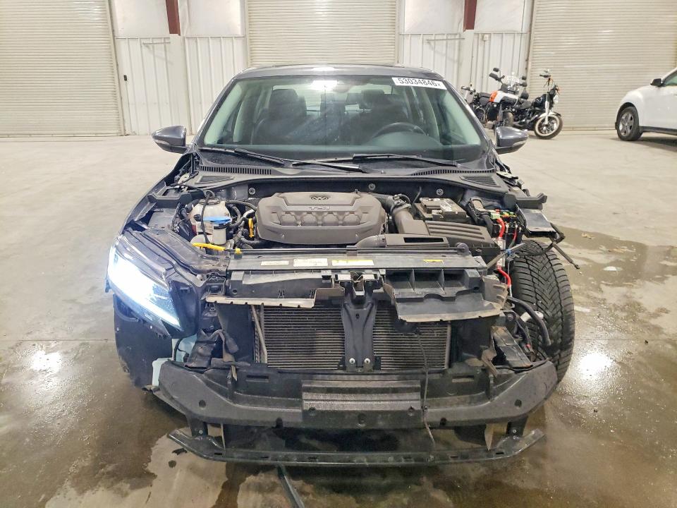 1VWSA7A38NC003108