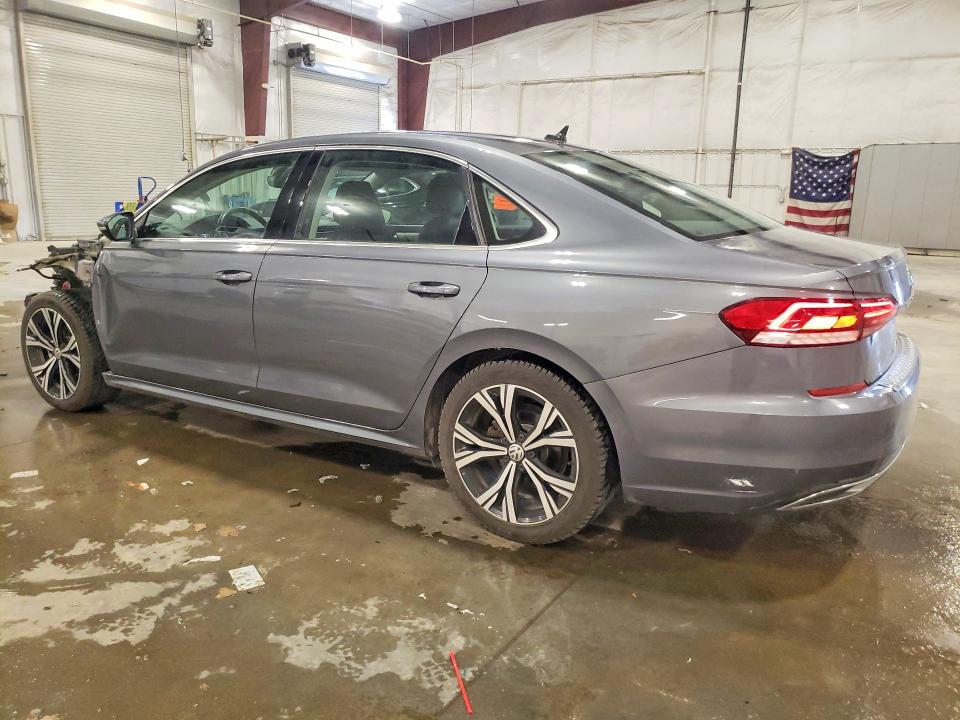 1VWSA7A38NC003108