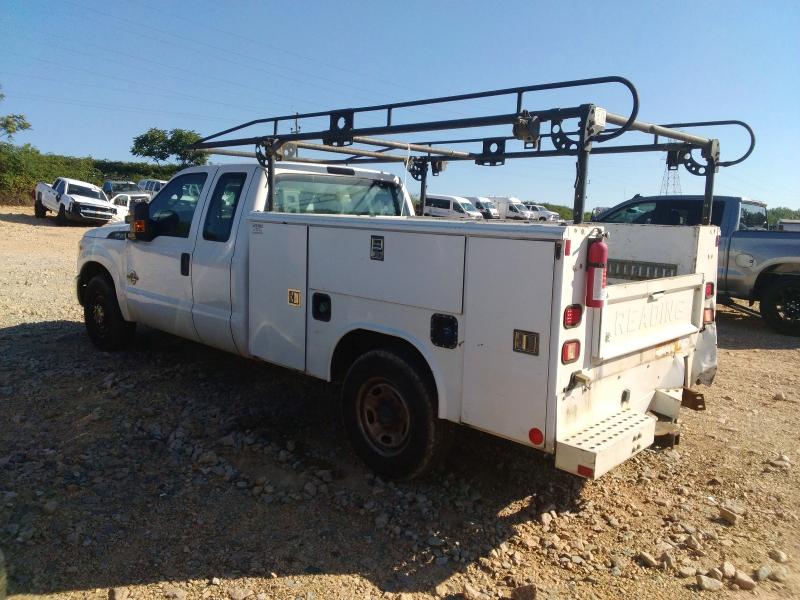 1FD8X3AT0GEA15583