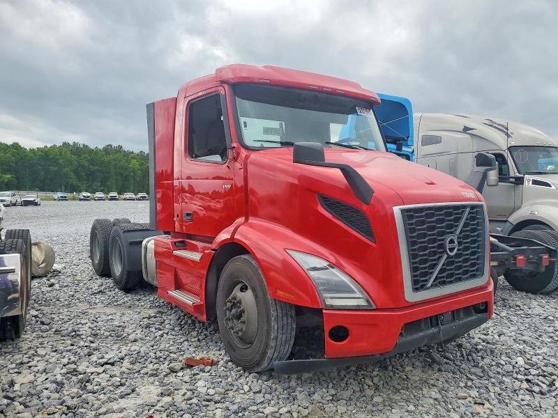4V4WC9EGXNN301921