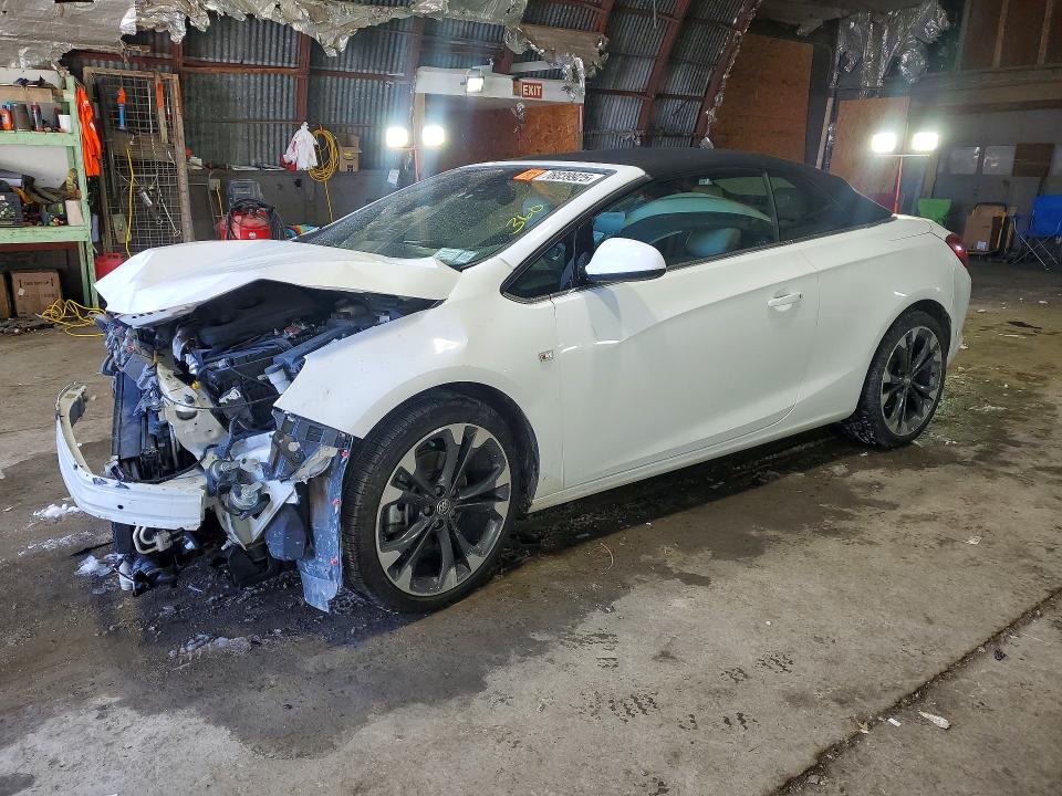 2018 BUICK CASCADA PR — VIN W04WH3N57JG088542