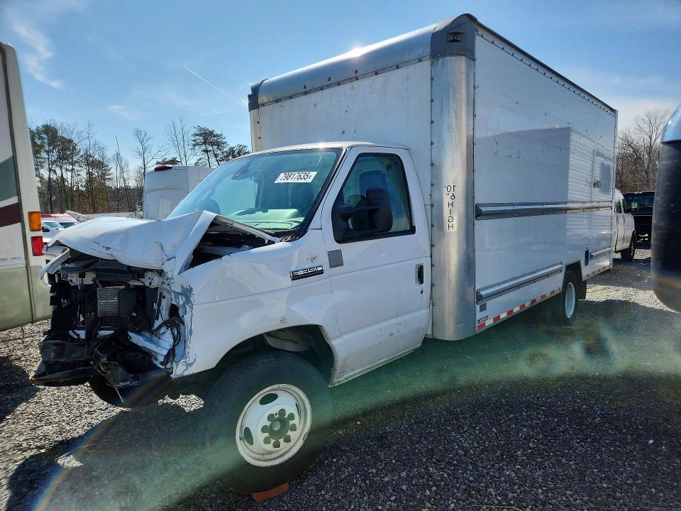 2022 FORD ECONOLINE — VIN 1FDWE3FN6NDC09027