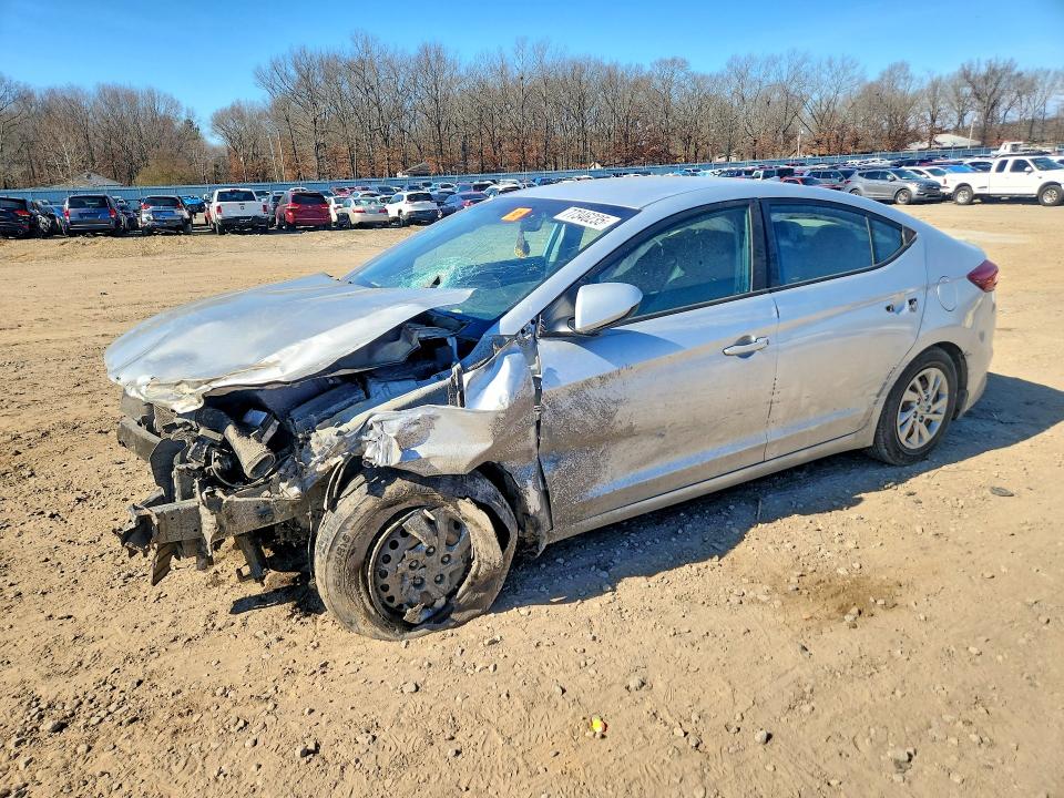 2017 HYUNDAI ELANTRA — VIN KMHD74LF1HU326877
