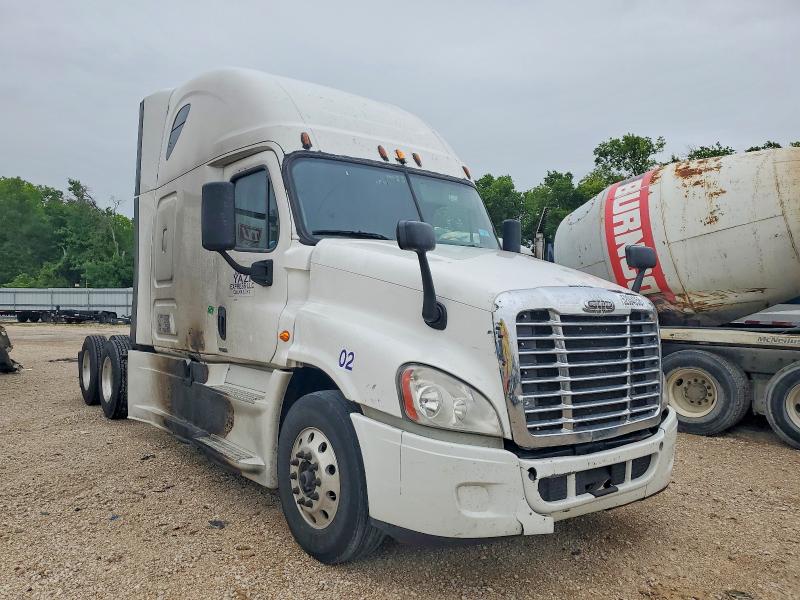 2016 FREIGHTLINER CASCADIA 125 — VIN 3AKJGLD52GSGW2517
