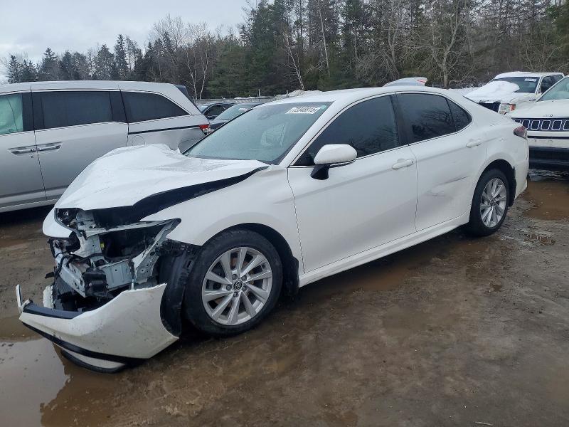 2021 TOYOTA CAMRY SE — VIN 4T1G11AK2MU462538