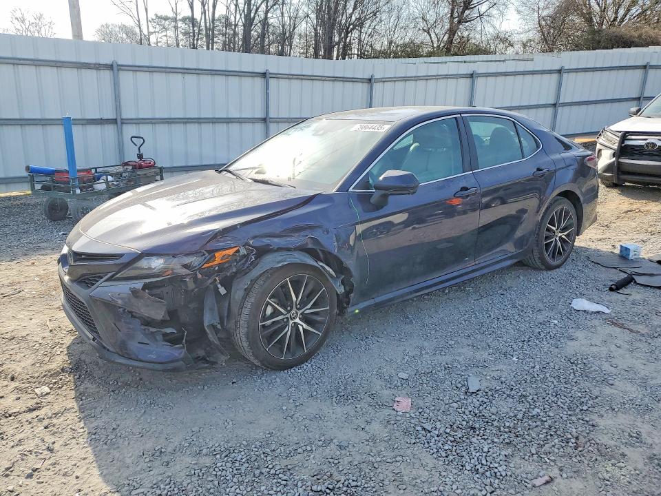 2022 TOYOTA CAMRY — VIN 4T1T11AK1NU685783