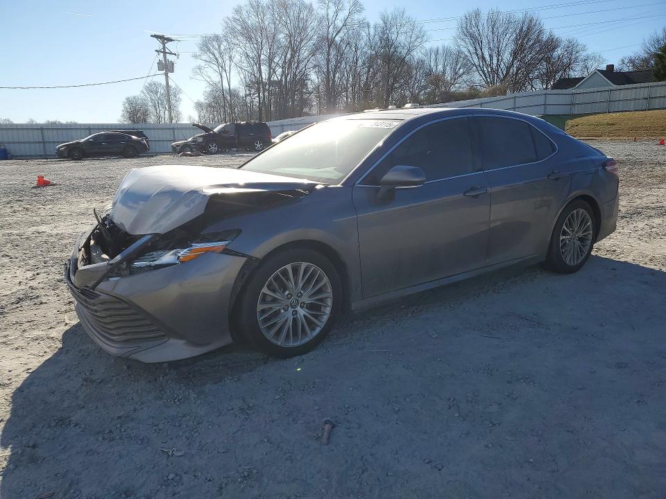 2019 TOYOTA CAMRY — VIN 4T1B11HK2KU715709