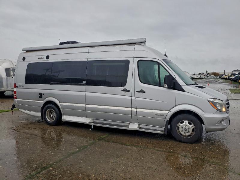 2019 WINNEBAGO SPRINTER 3500 — VIN WDAPF4CC5HP561777