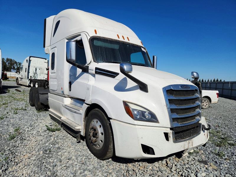 2020 FREIGHTLINER CASCADIA 126 — VIN 3AKJHHDR3LSMF1116