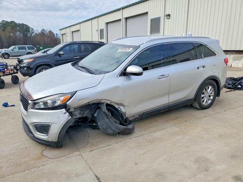 2017 KIA SORENTO LX — VIN 5XYPG4A3XHG251866