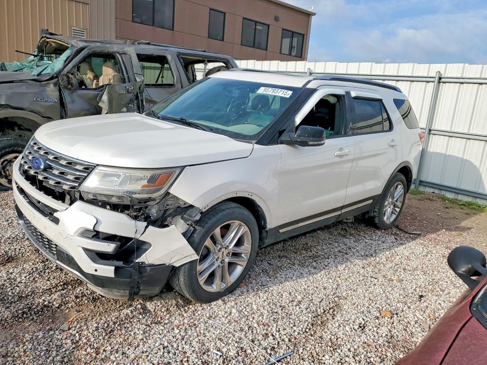 2016 FORD EXPLORER X — VIN 1FM5K8D81GGA27896