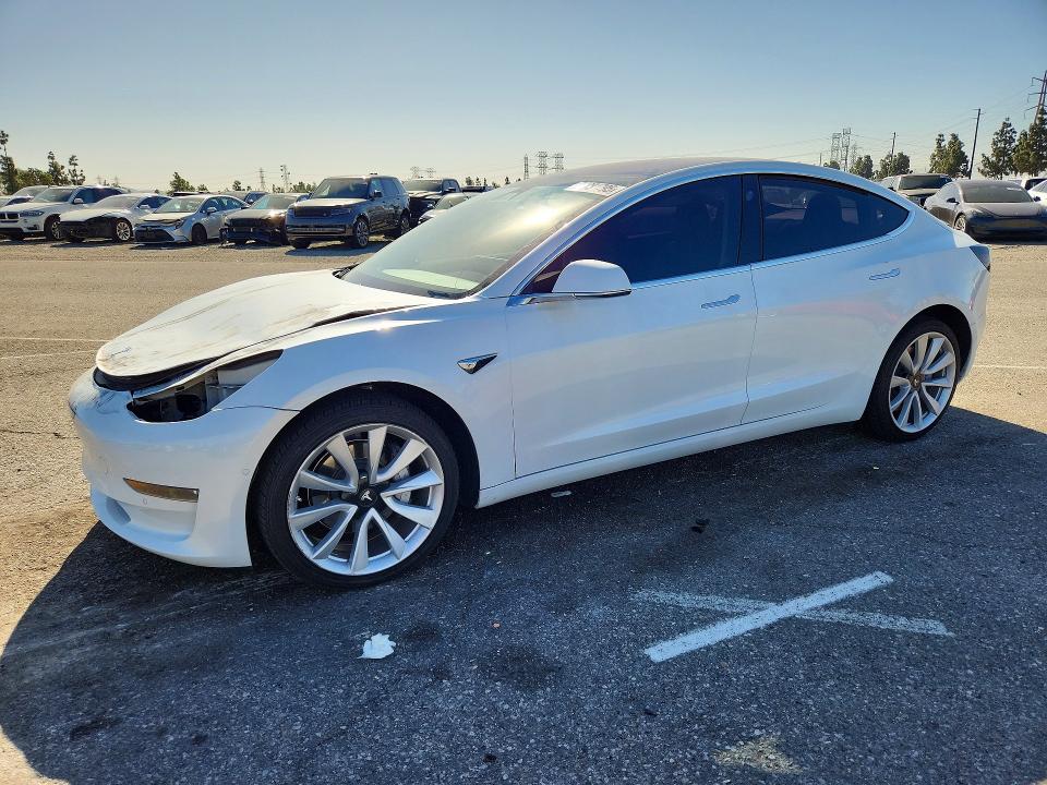2018 TESLA MODEL 3 — VIN 5YJ3E1EA9JF035841