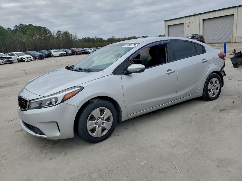 2017 KIA FORTE LX — VIN 3KPFK4A73HE033858