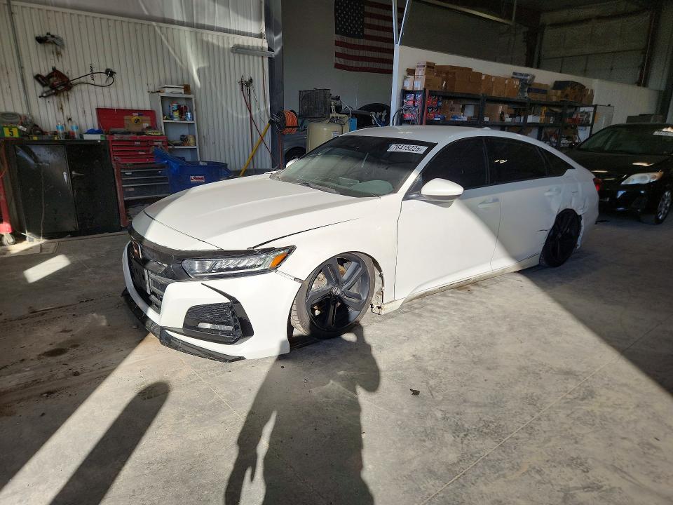 2018 HONDA ACCORD — VIN 1HGCV1E3XJA221206