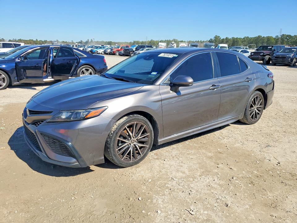 2021 TOYOTA CAMRY — VIN 4T1G11AKXMU540838