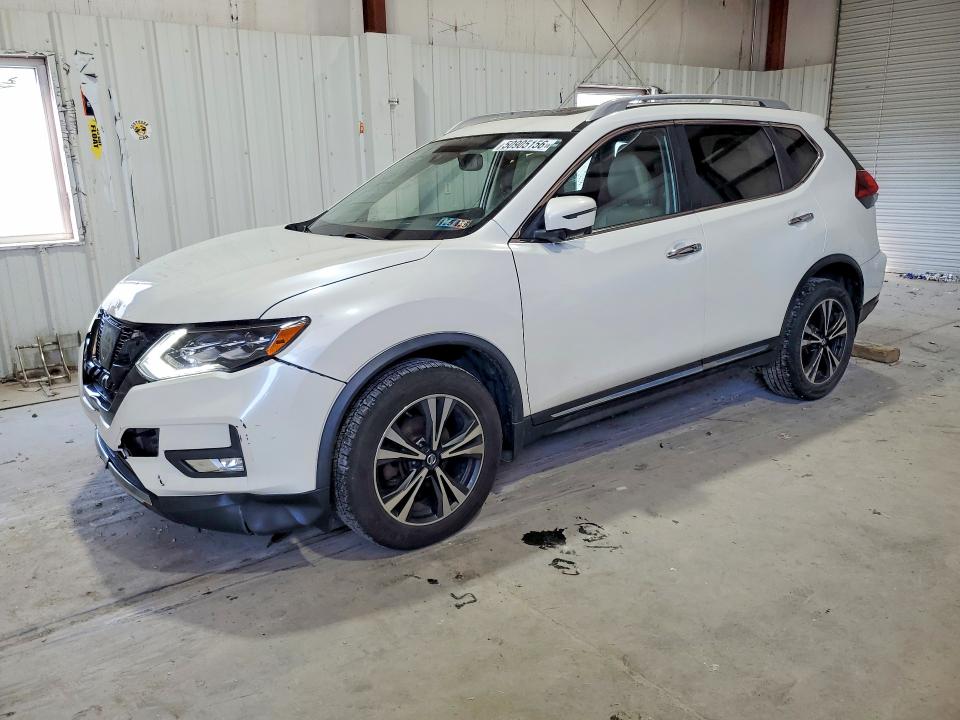 2017 NISSAN ROGUE — VIN JN8AT2MV5HW023767