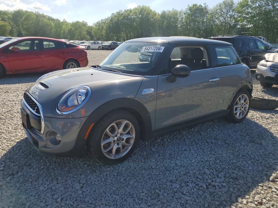 2015 MINI COOPER — VIN WMWXP7C50F2A58634