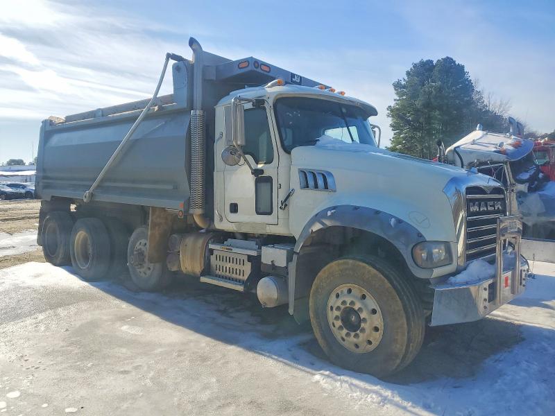 2016 MACK GU713 — VIN 1M2AX09C9GM028777