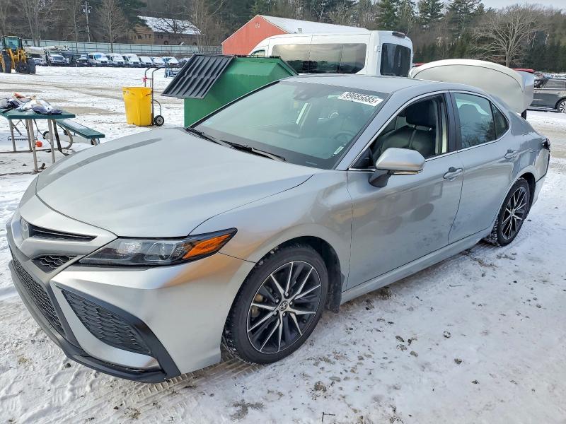 2022 TOYOTA CAMRY SE — VIN 4T1G11BK0NU068455