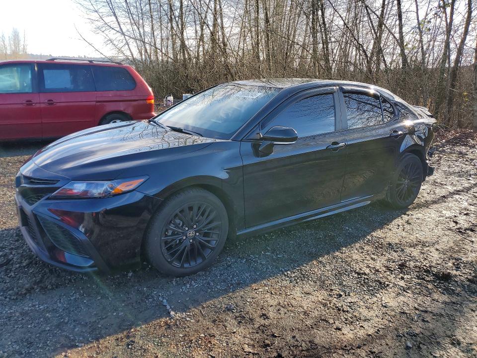 2022 TOYOTA CAMRY SE — VIN 4T1G11AK1NU044067