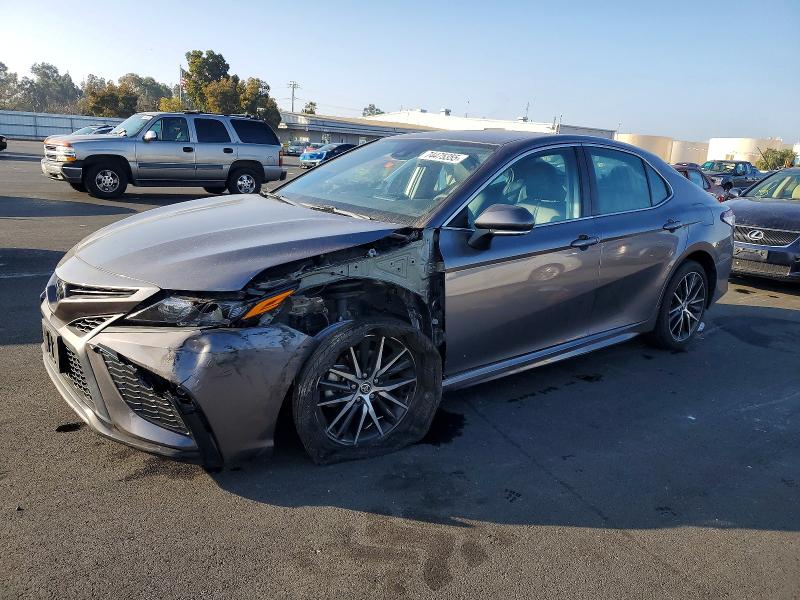 2022 TOYOTA CAMRY SE — VIN 4T1G11AK3NU053353