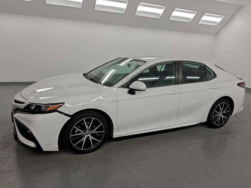 2021 TOYOTA CAMRY SE — VIN 4T1G11AK6MU497423