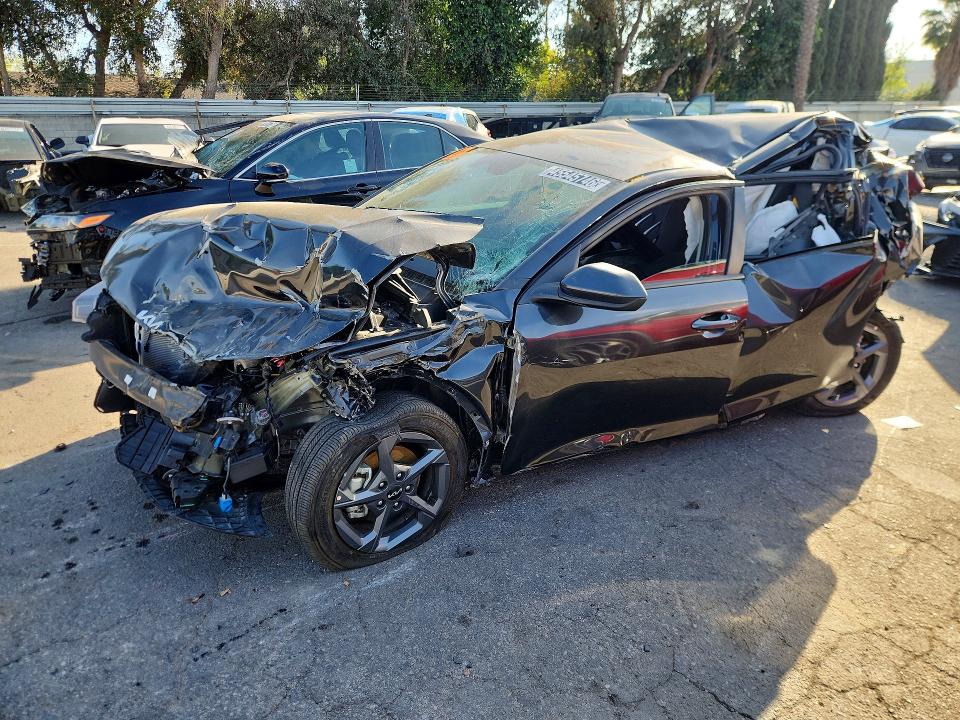 2025 KIA K4 — VIN 3KPFT4DE5SE055312